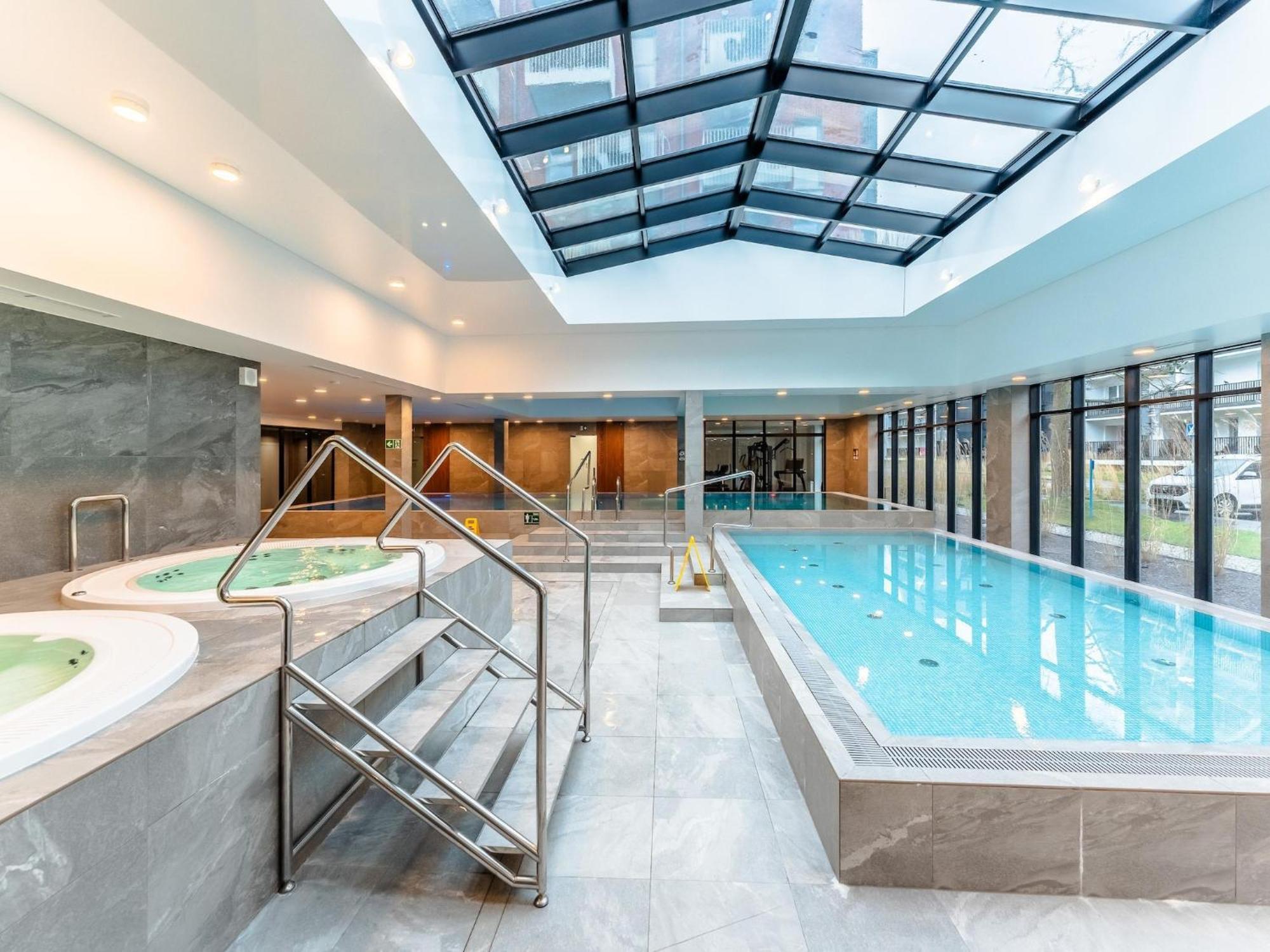 Comfortable For 2 People, Pool, Sauna Apartment *
